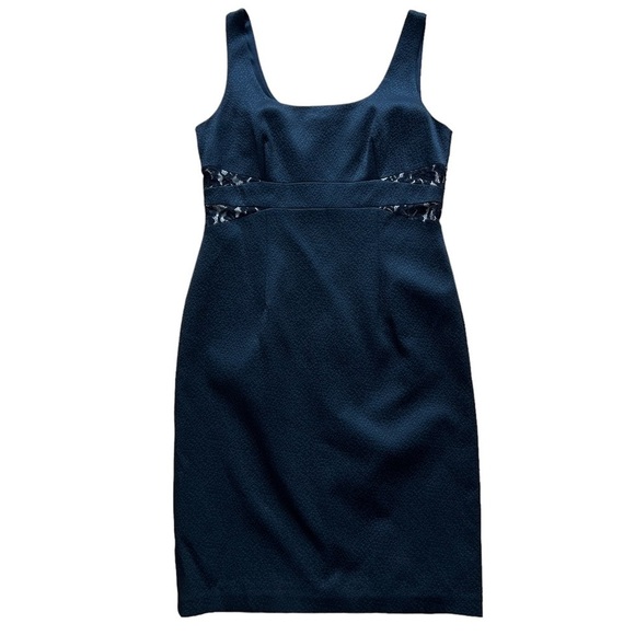David Meister Dresses & Skirts - David Meister Black & nude lace detail sleeveless formal cocktail dress size 10
